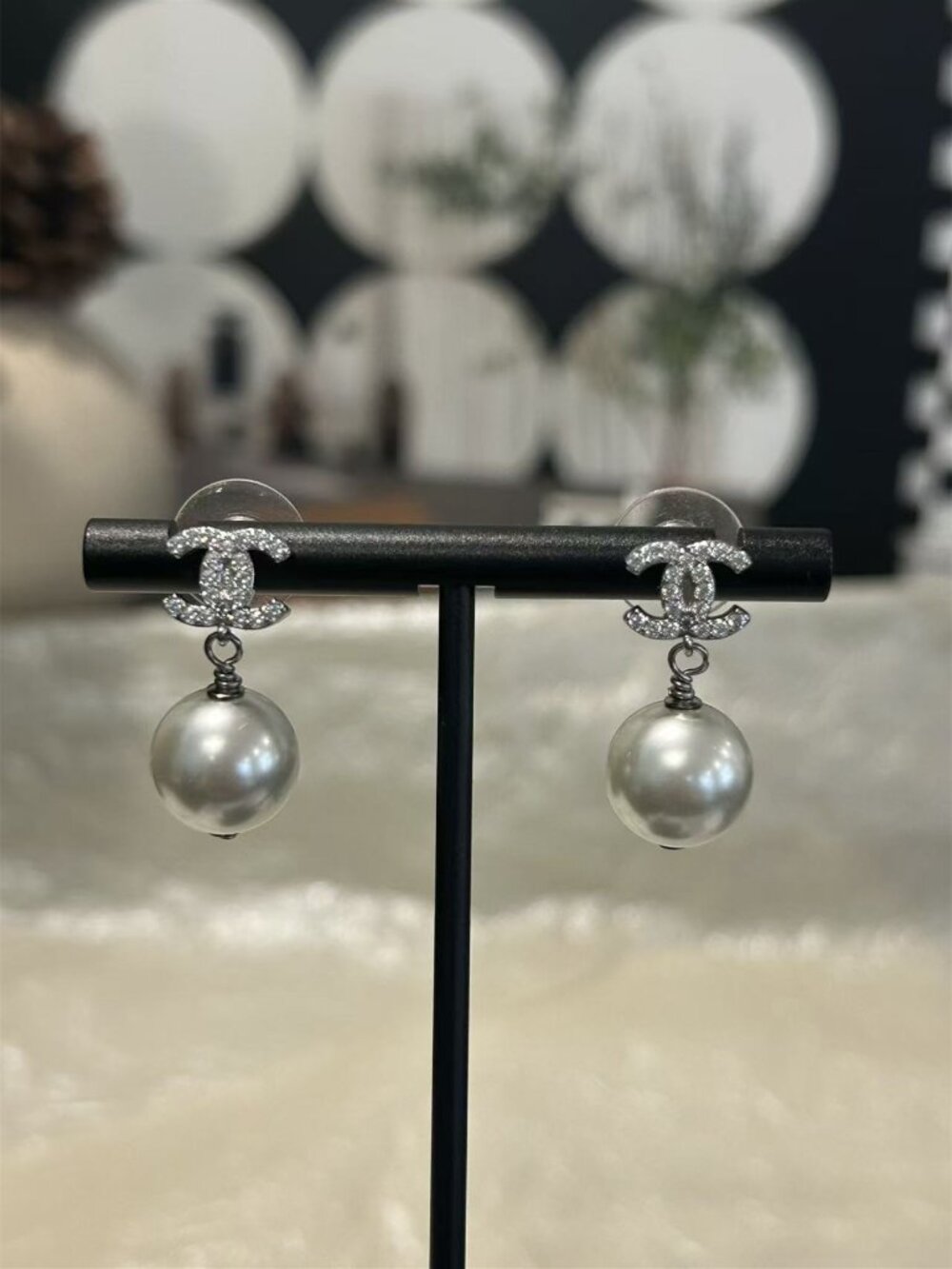 Chanel earrings - Picture 3 of 4
